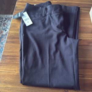NWT BLACK Slimming Dress Pants Boot Cut - SIZE 6 R